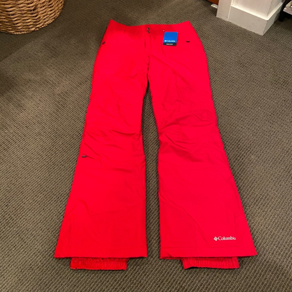 Red women’s ski / snow pants - tags still on!